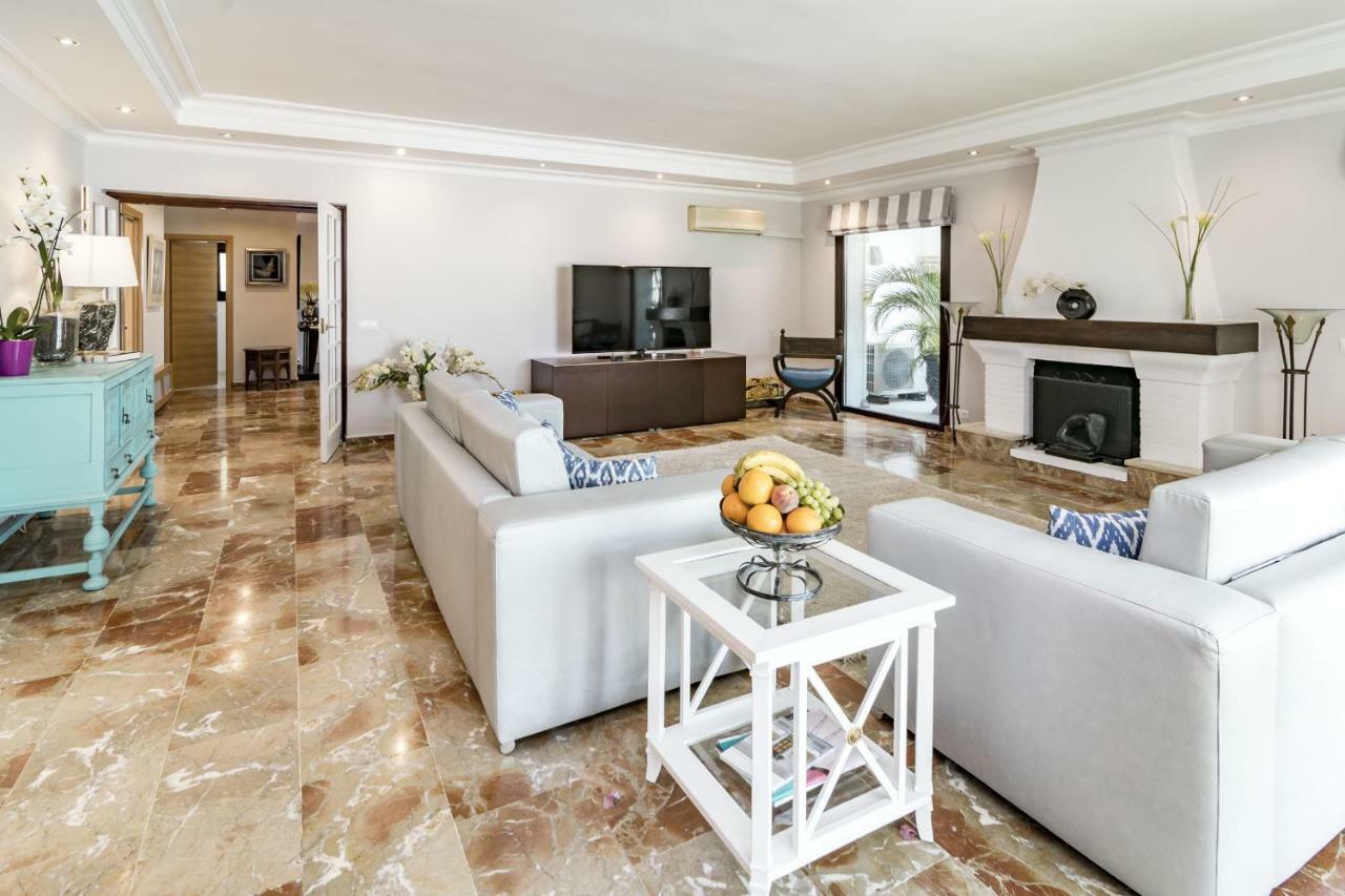 Villa Casakhan, Beautiful Luxury Villa, Marbella Bagian luar foto
