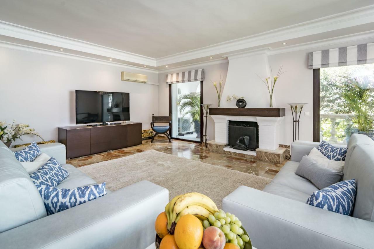 Villa Casakhan, Beautiful Luxury Villa, Marbella Bagian luar foto