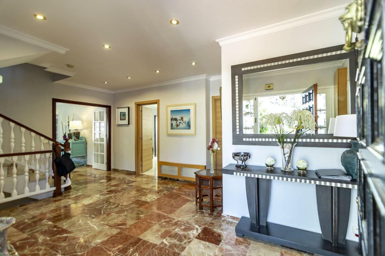 Villa Casakhan, Beautiful Luxury Villa, Marbella Bagian luar foto